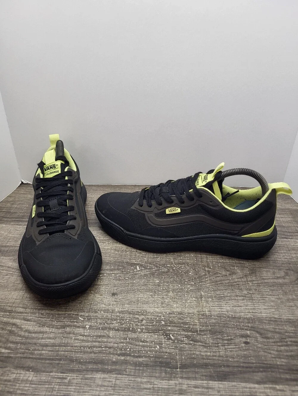 Vans UltraRange Exo SE Black Green Low Sneakers Shoes Men's 7.5 Women's 9